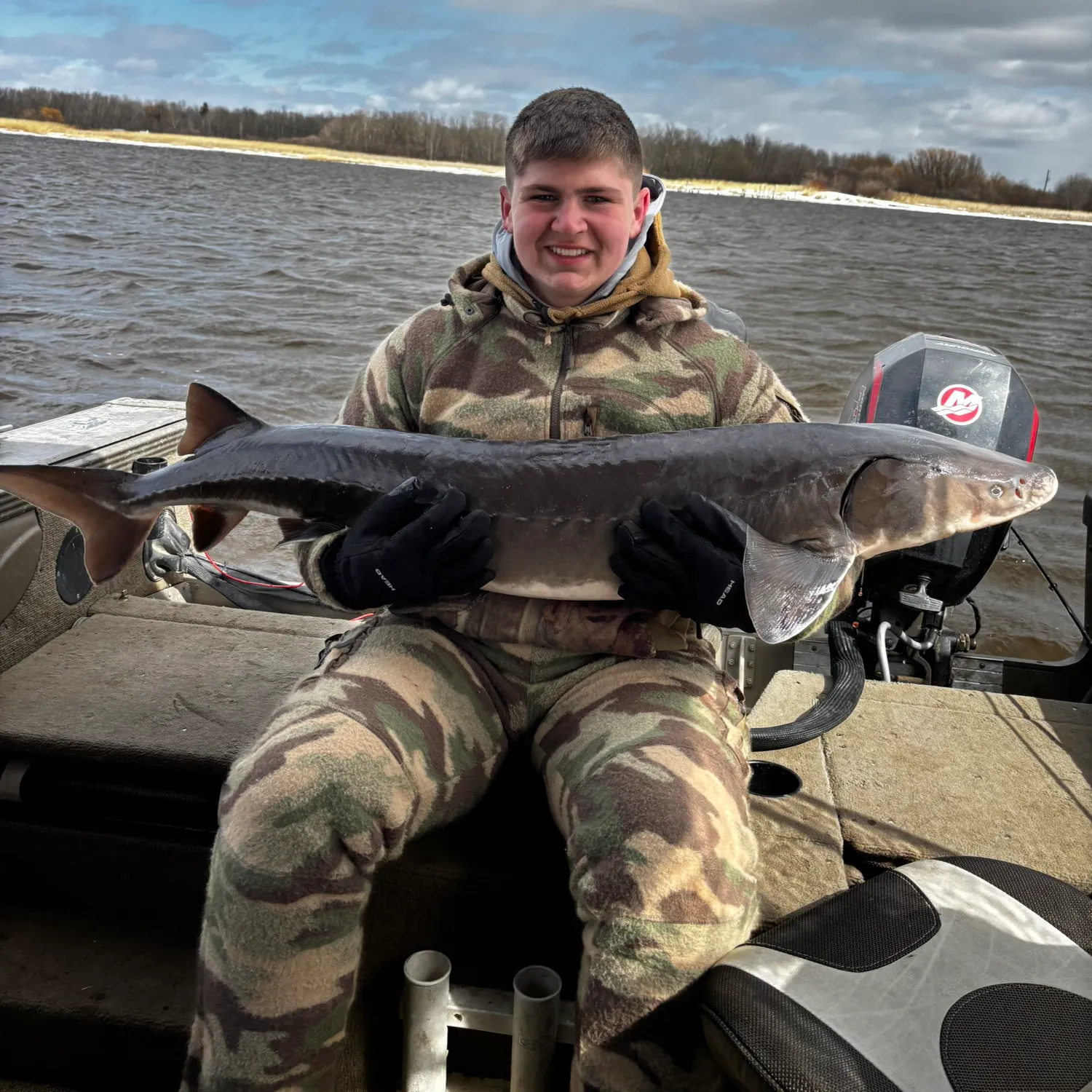 The most recent Lake sturgeon catches on Fishbrain