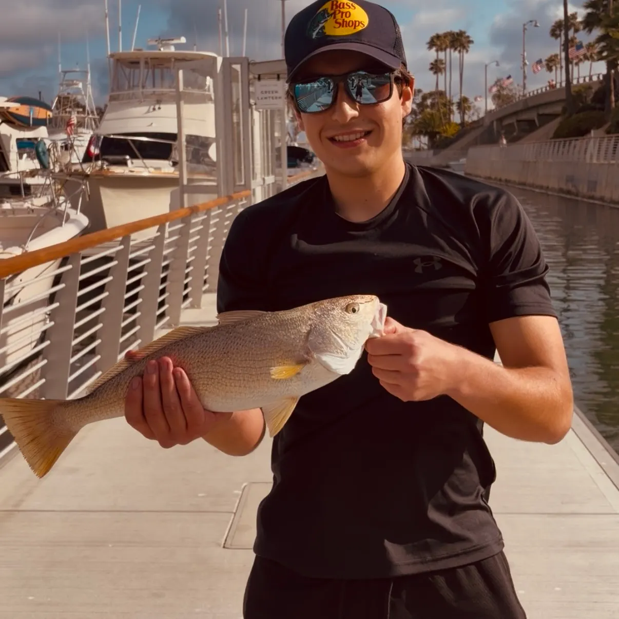 The most recent Yellowfin croaker catches on Fishbrain