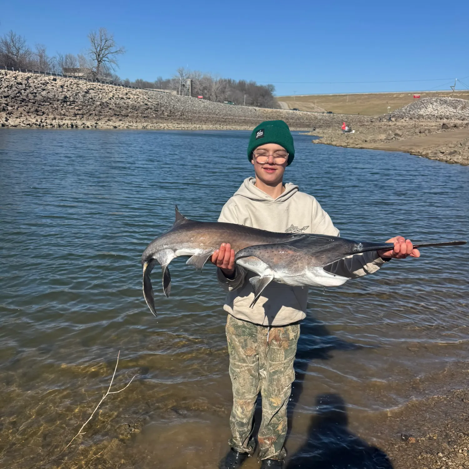 The most recent Paddlefish catches on Fishbrain