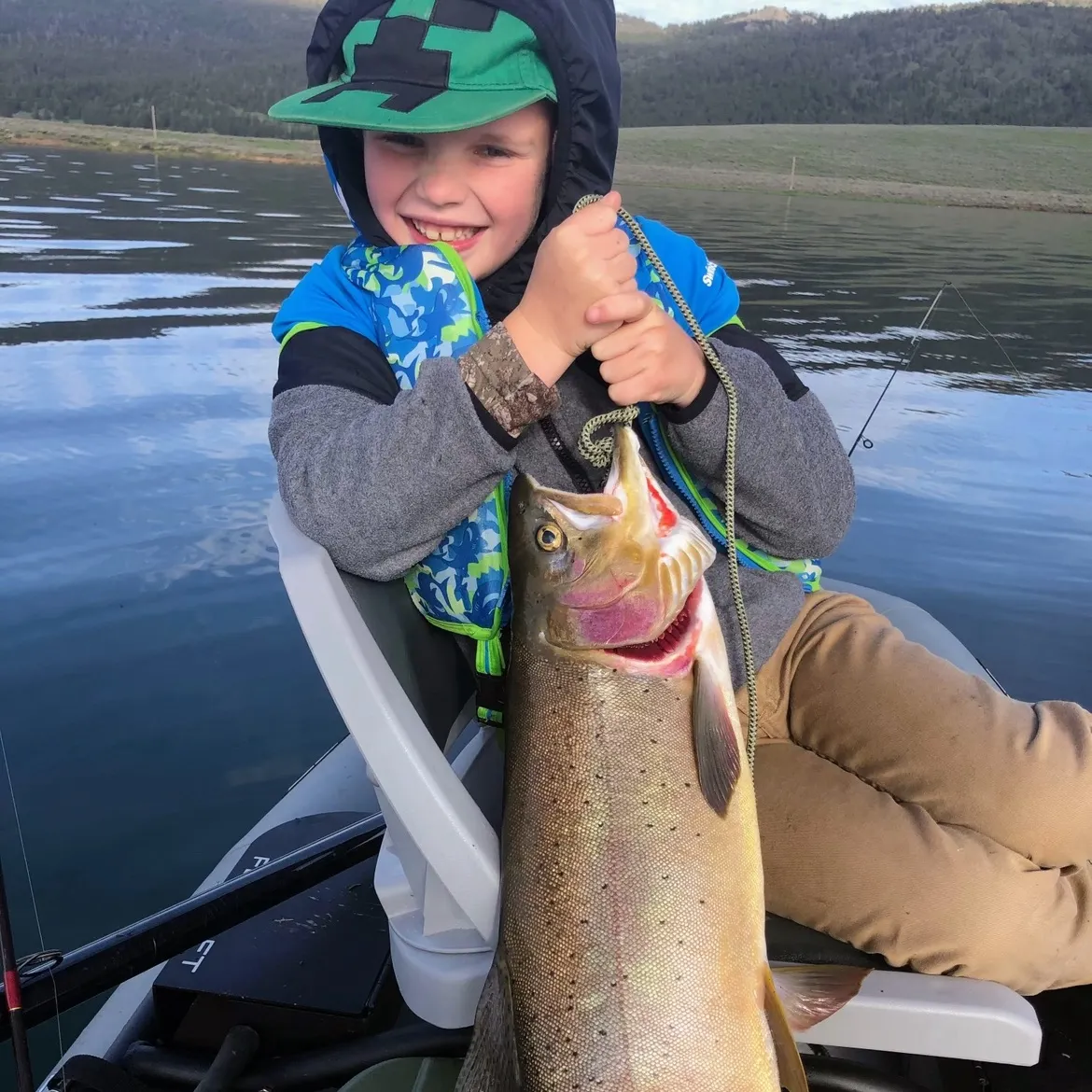 The most recent Cutbow catches on Fishbrain