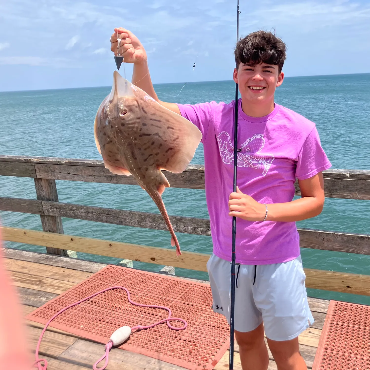 The most recent Clearnose skate catches on Fishbrain