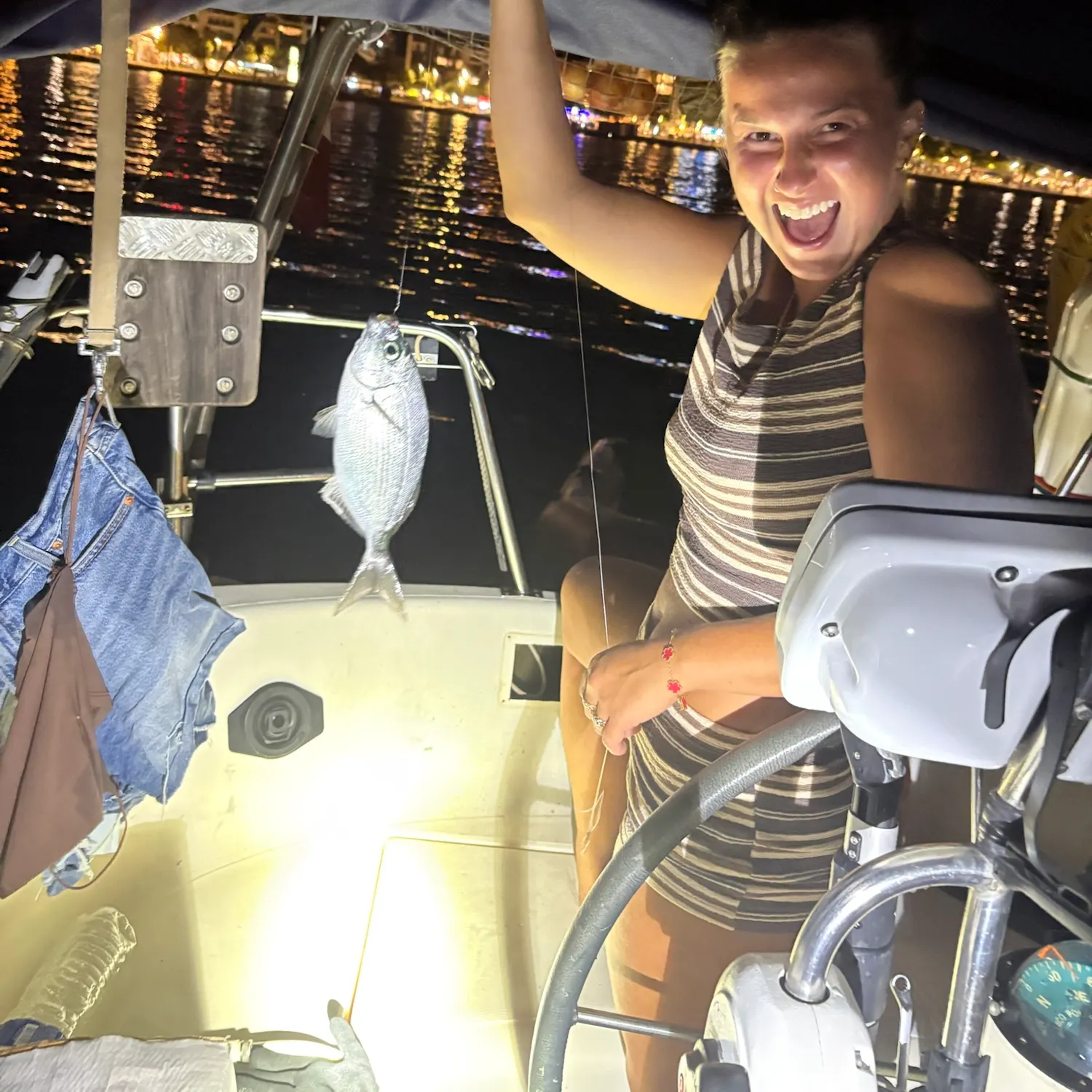 The most recent Saddled seabream catches on Fishbrain