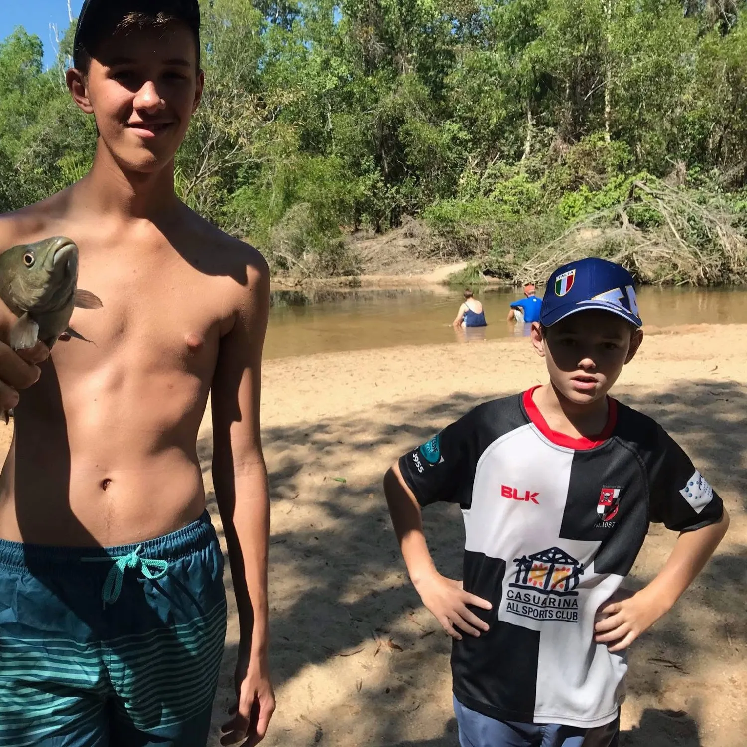 The most recent Southern black bream catches on Fishbrain