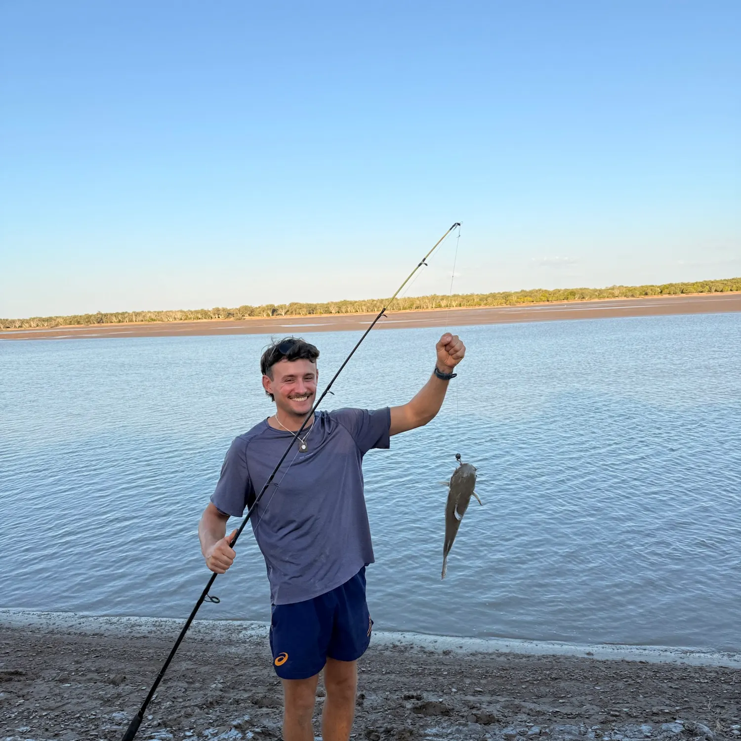 The most recent Giant sea catfish catches on Fishbrain