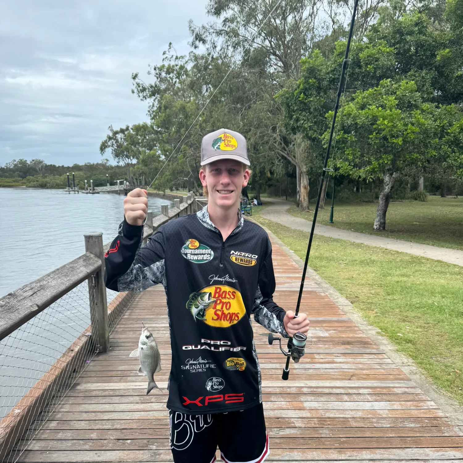 The most recent Surf bream catches on Fishbrain