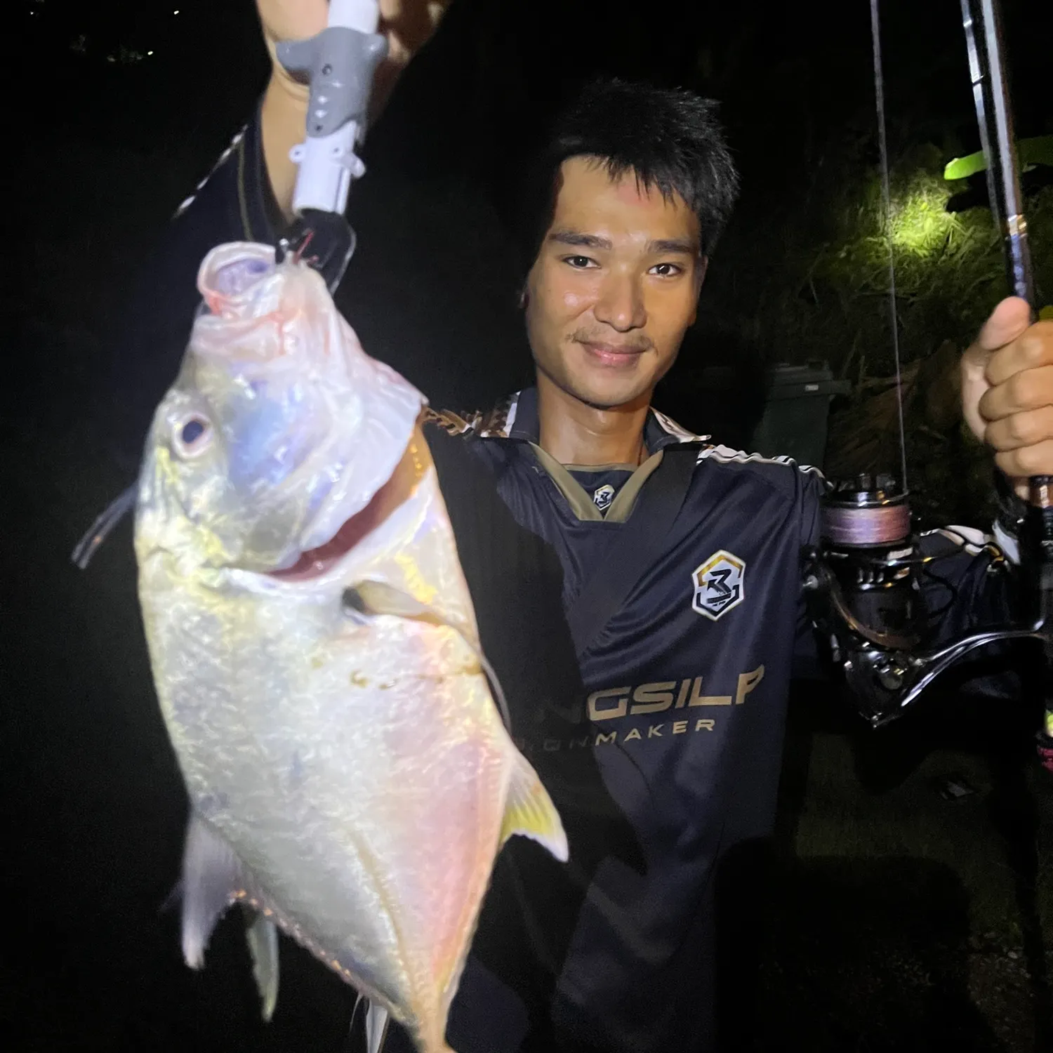 The most recent Yellowspotted trevally catches on Fishbrain