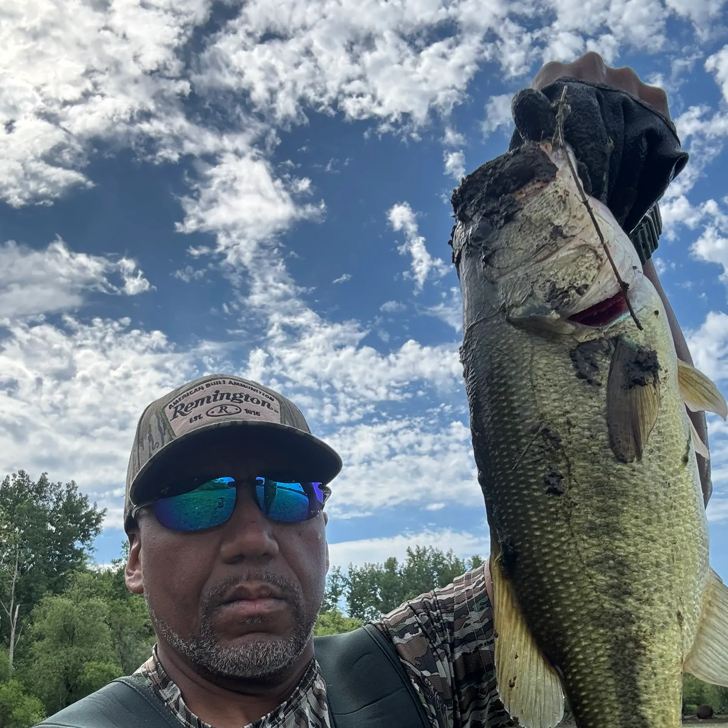 The most recent Largemouth bass catches on Fishbrain