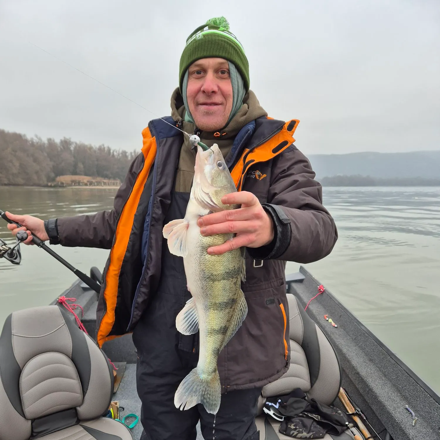 The most recent Volga pikeperch catches on Fishbrain