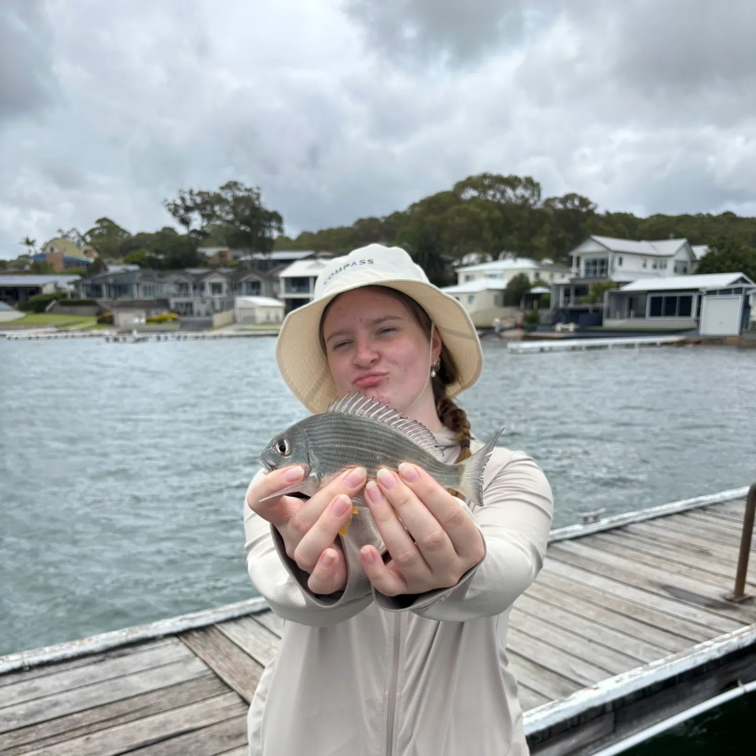 The most recent Surf bream catches on Fishbrain