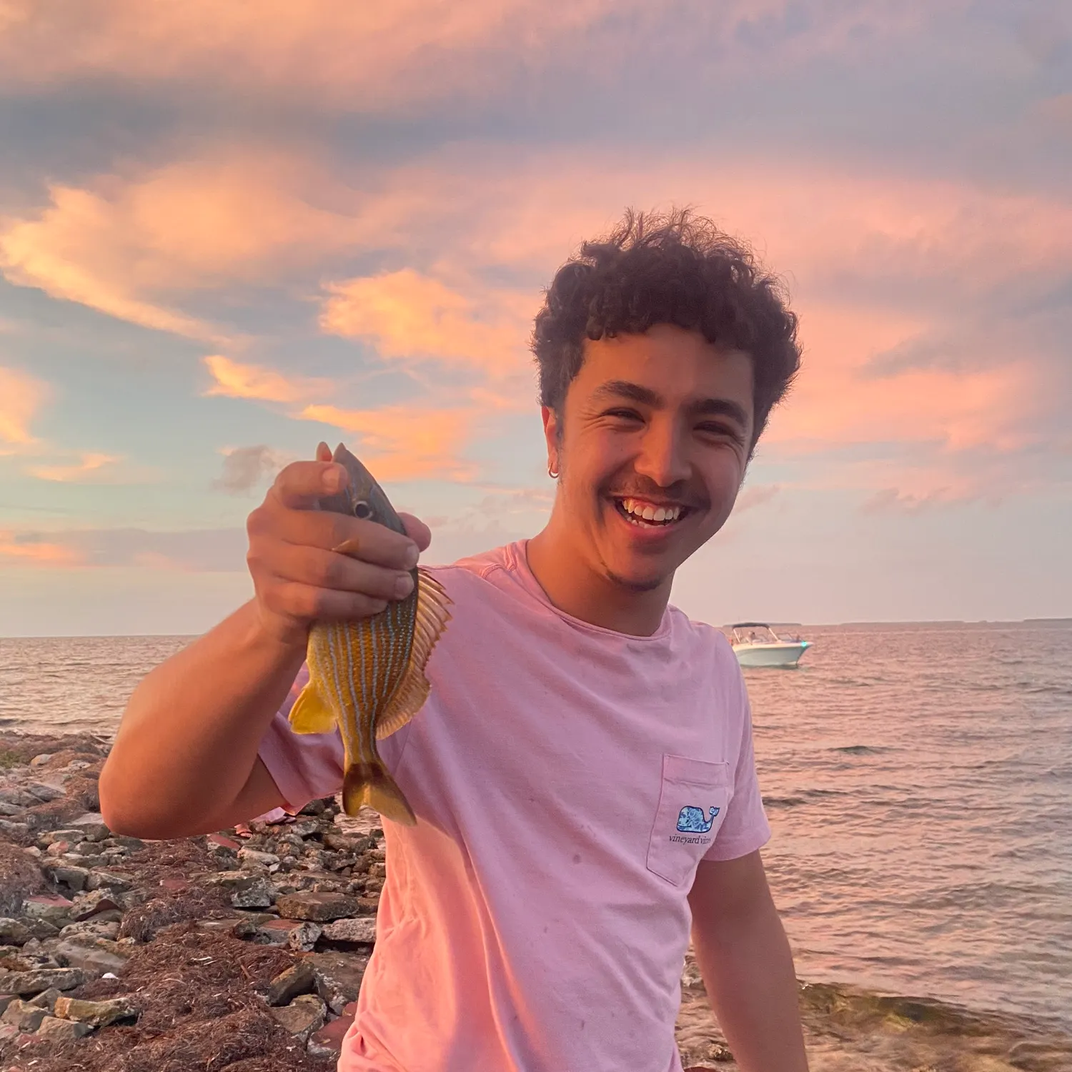 The most recent Oriental sweetlips catches on Fishbrain