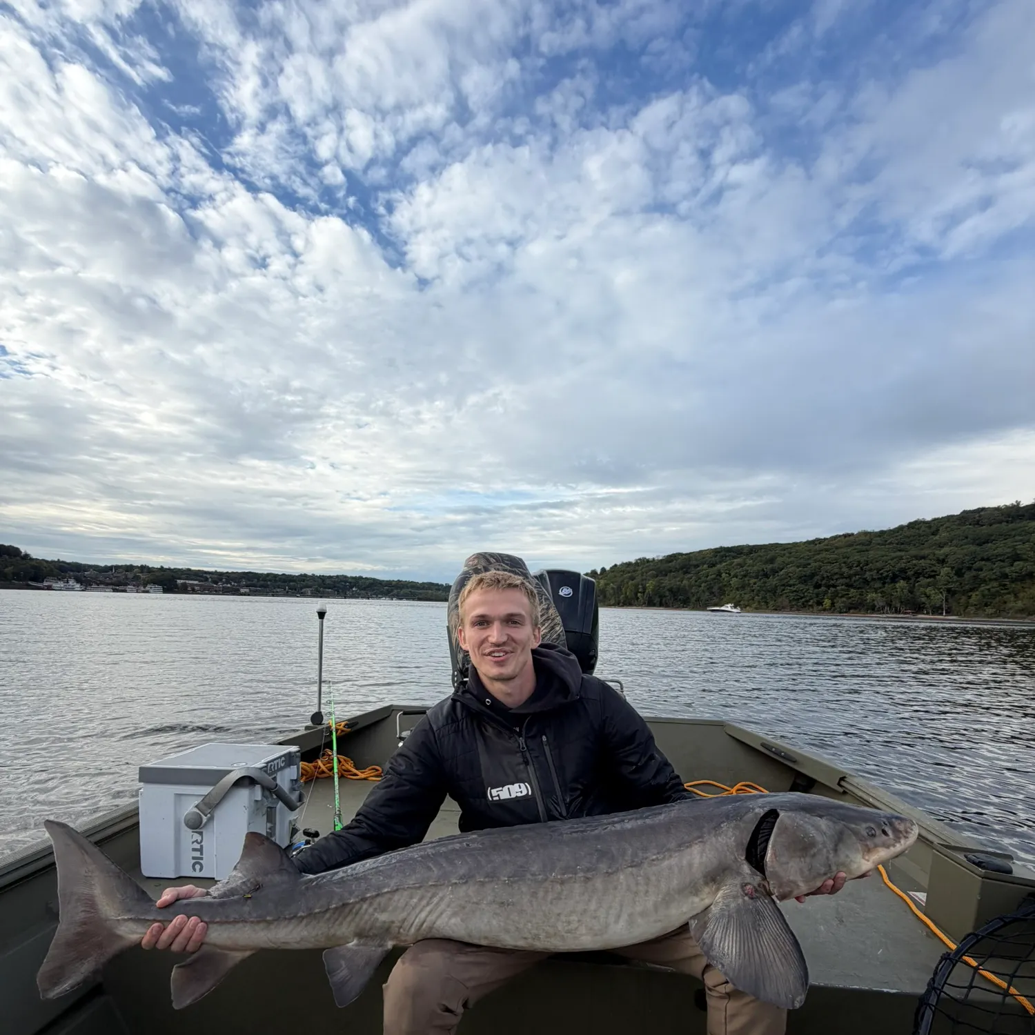 The most recent Lake sturgeon catches on Fishbrain