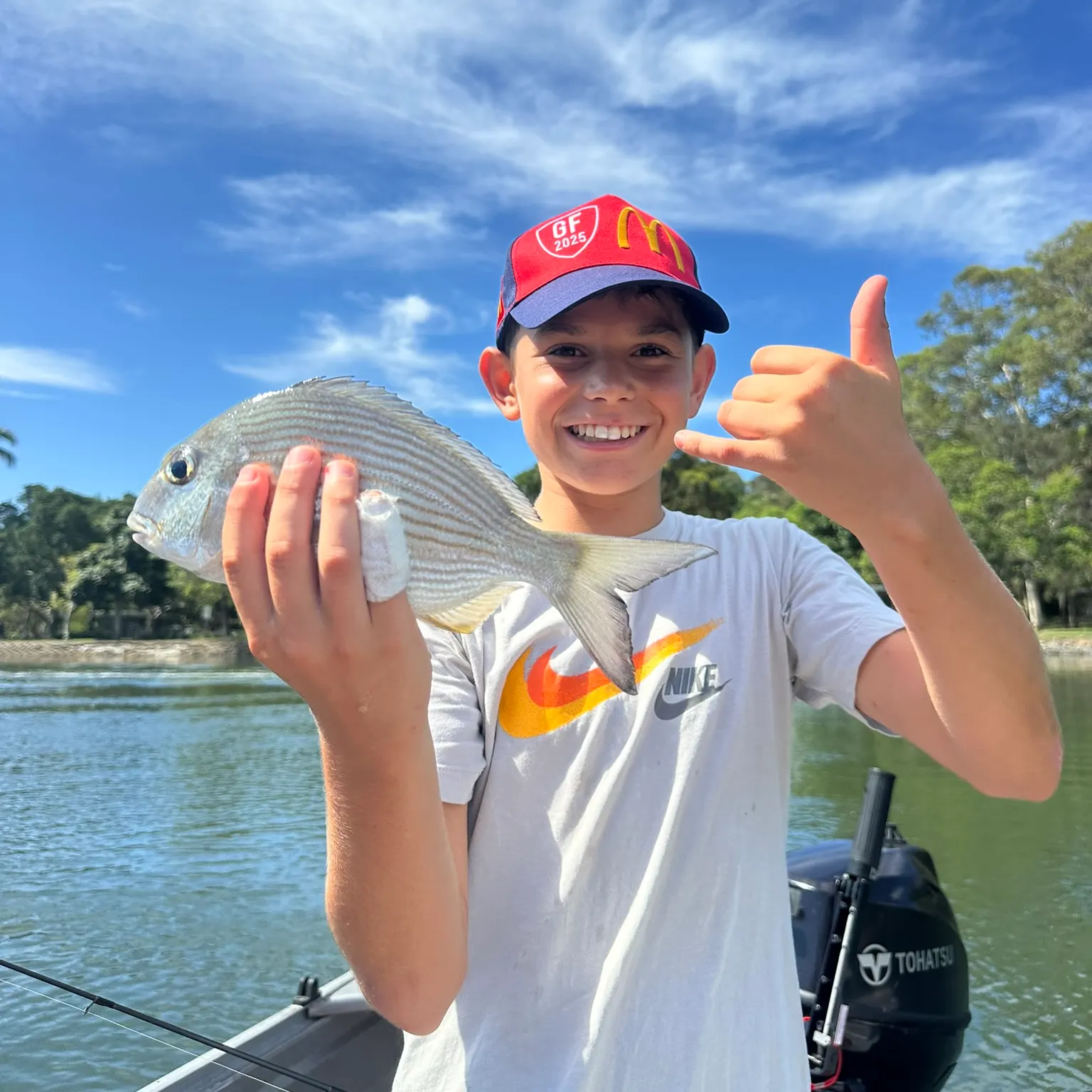 The most recent Goldlined seabream catches on Fishbrain