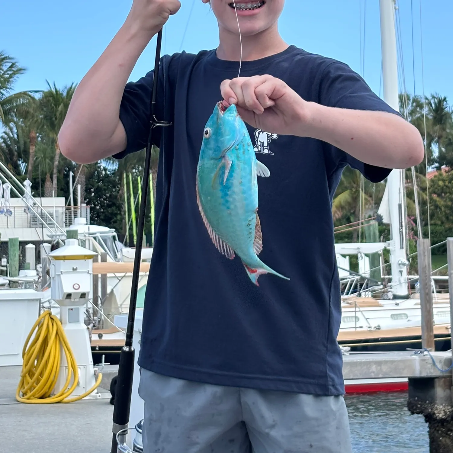 The most recent Blue-barred parrotfish catches on Fishbrain