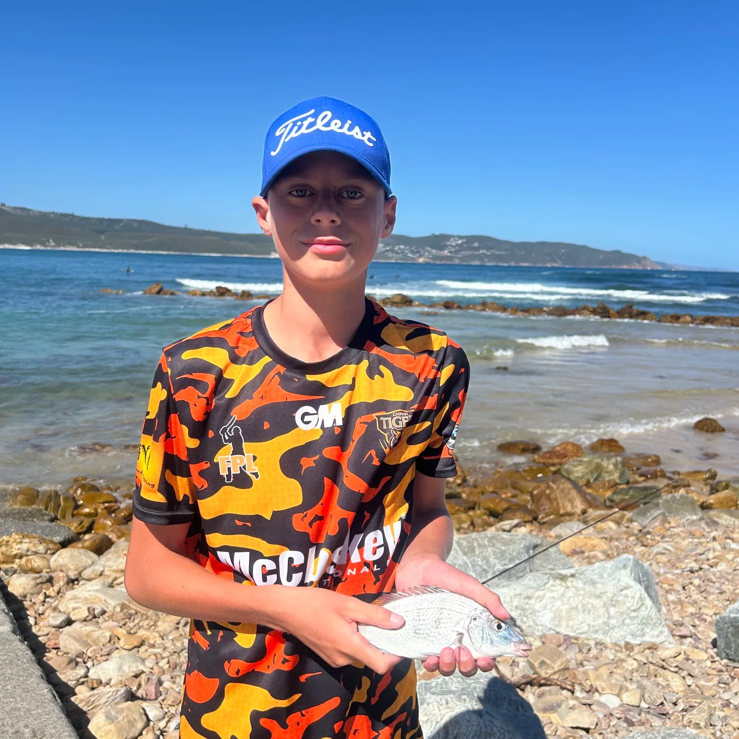 The most recent Striped seabream catches on Fishbrain