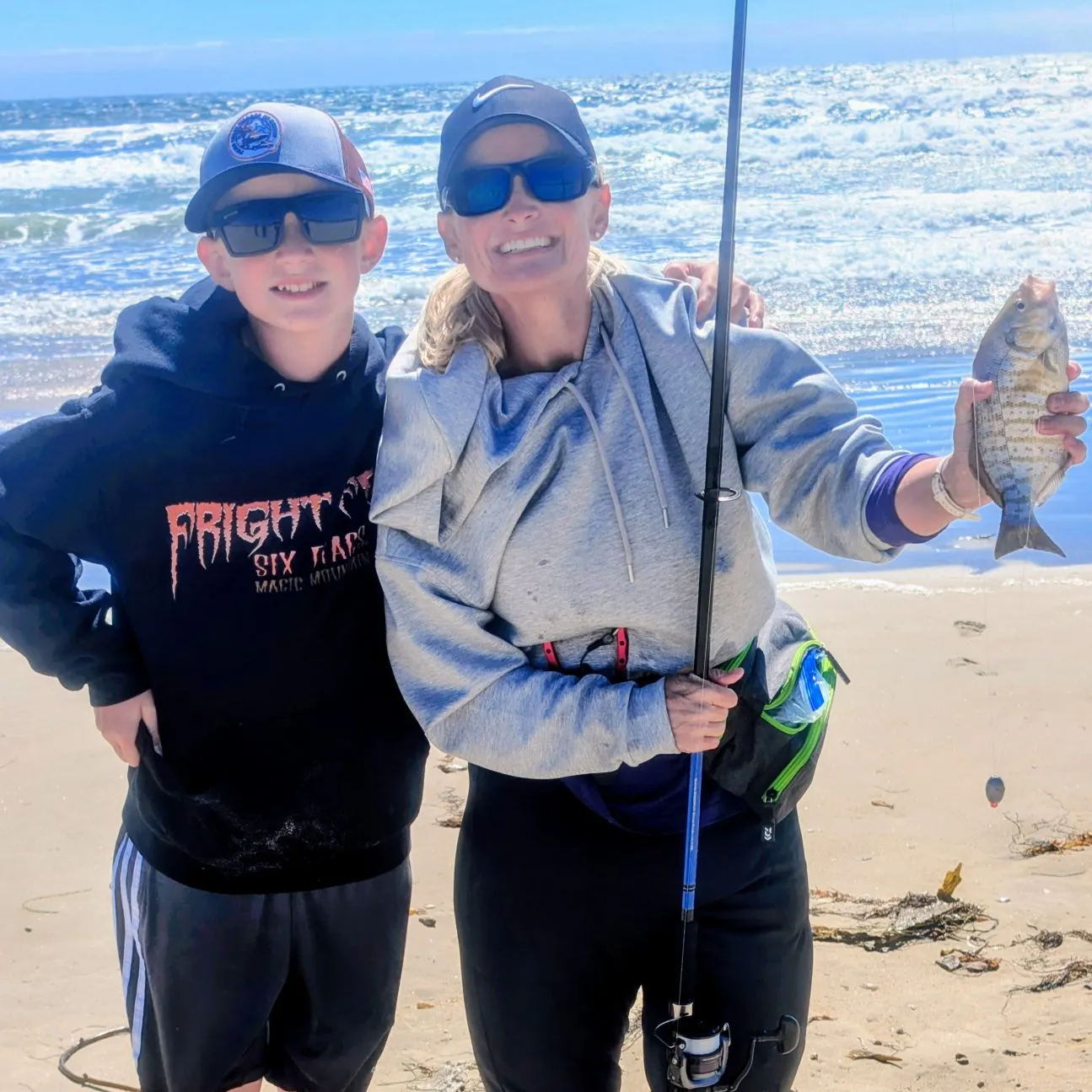 The most recent Barred surfperch catches on Fishbrain