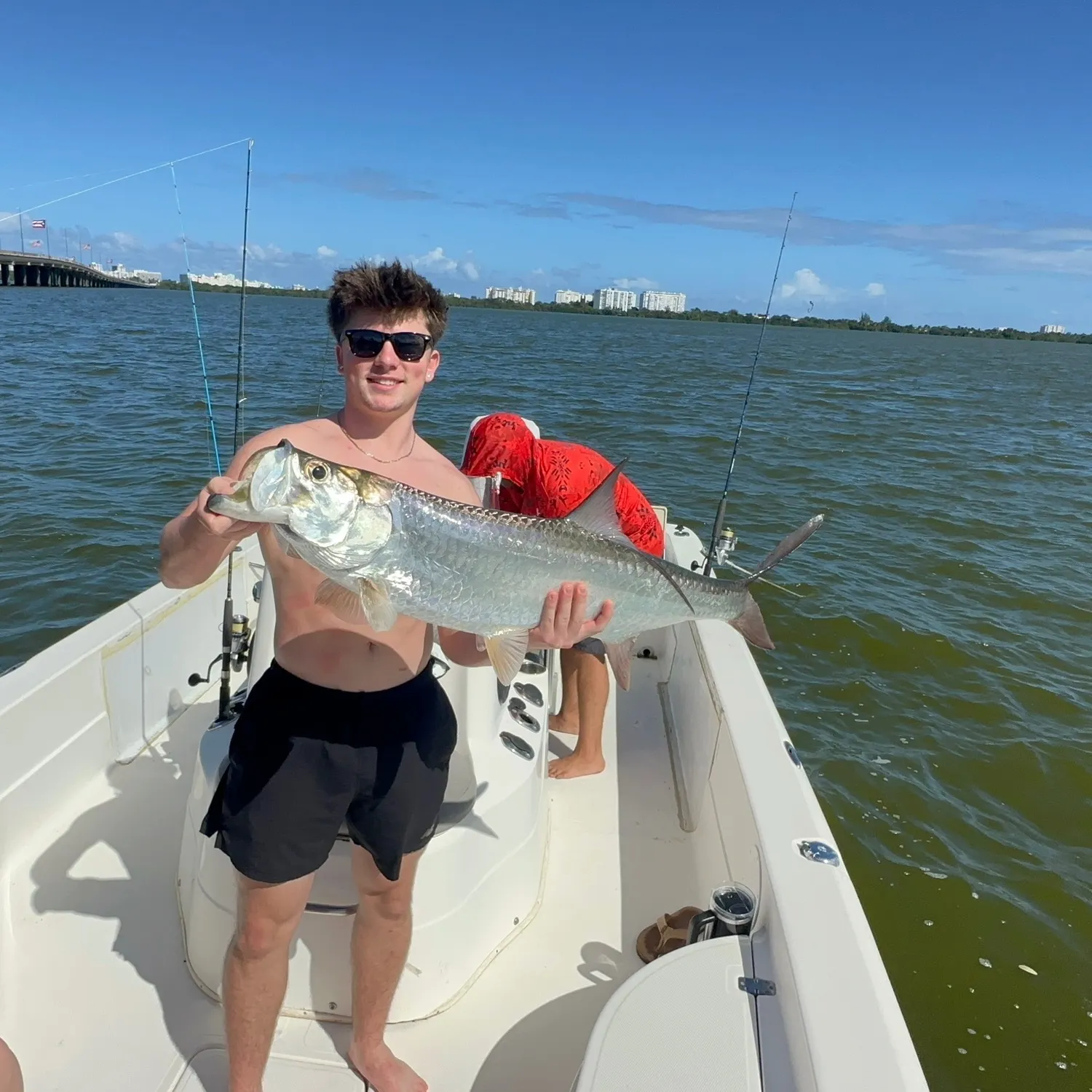 The most recent Tarpon catches on Fishbrain
