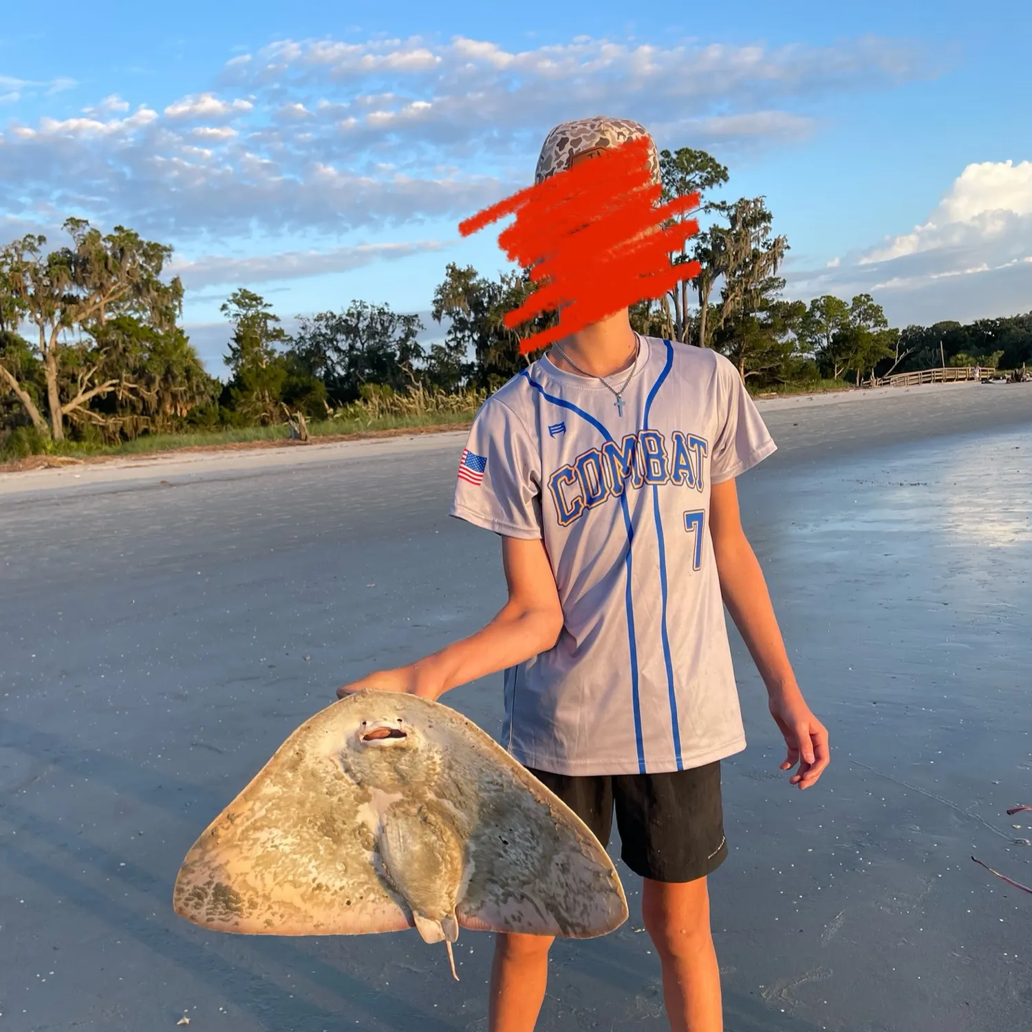 The most recent Lessa’s butterfly ray catches on Fishbrain