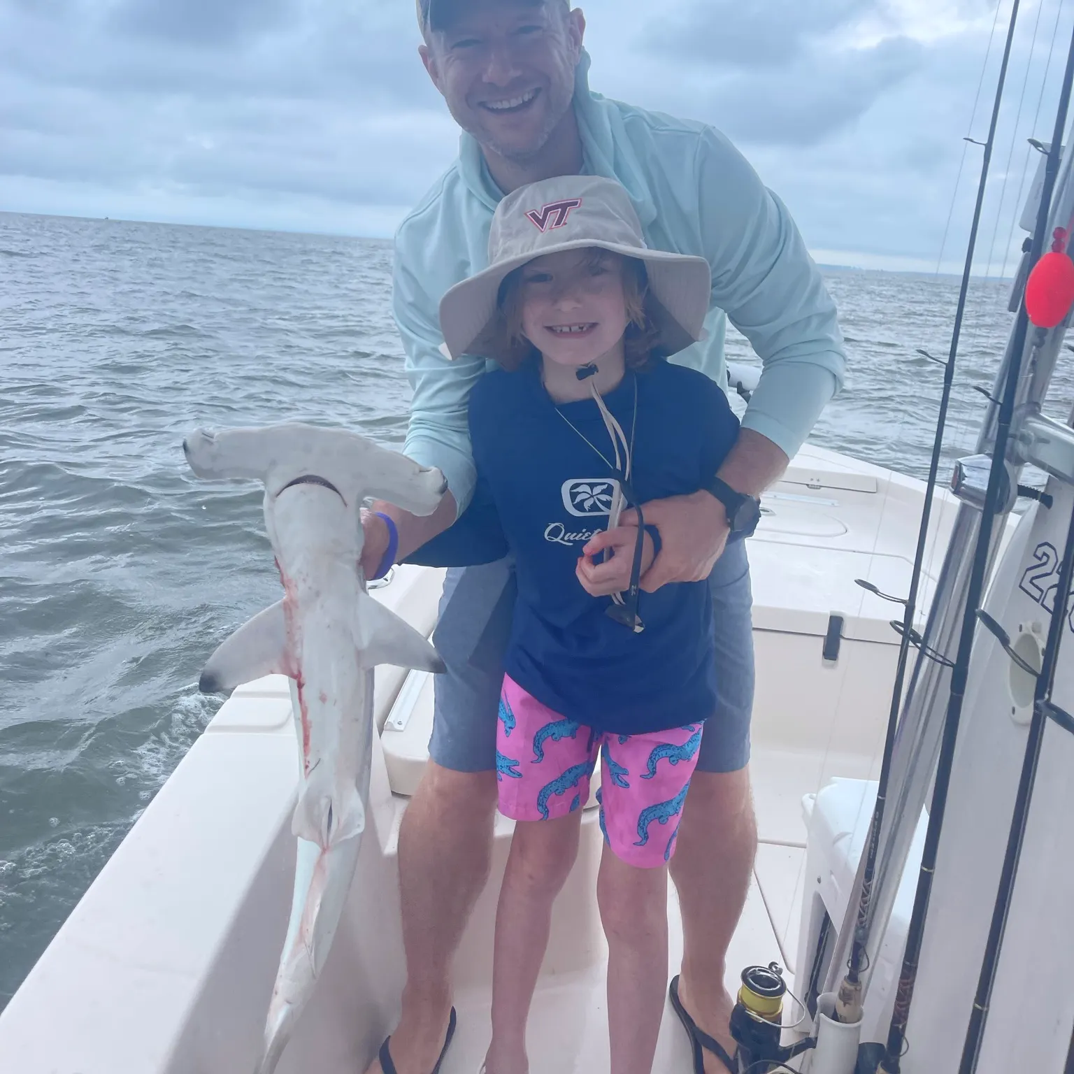 The most recent Smooth hammerhead shark catches on Fishbrain