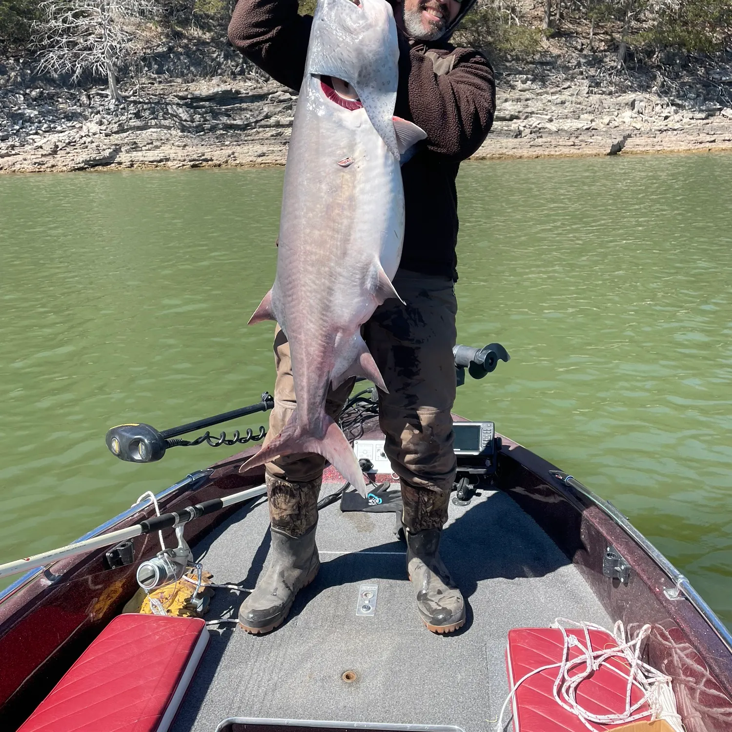 The most recent Paddlefish catches on Fishbrain