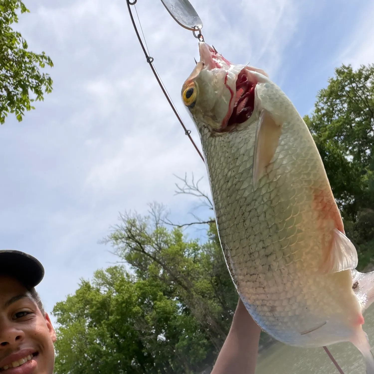 The most recent Mooneye catches on Fishbrain