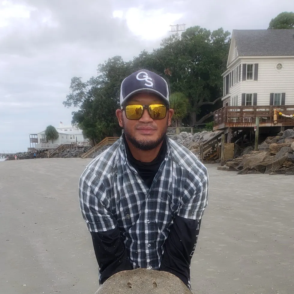 The most recent Lessa’s butterfly ray catches on Fishbrain