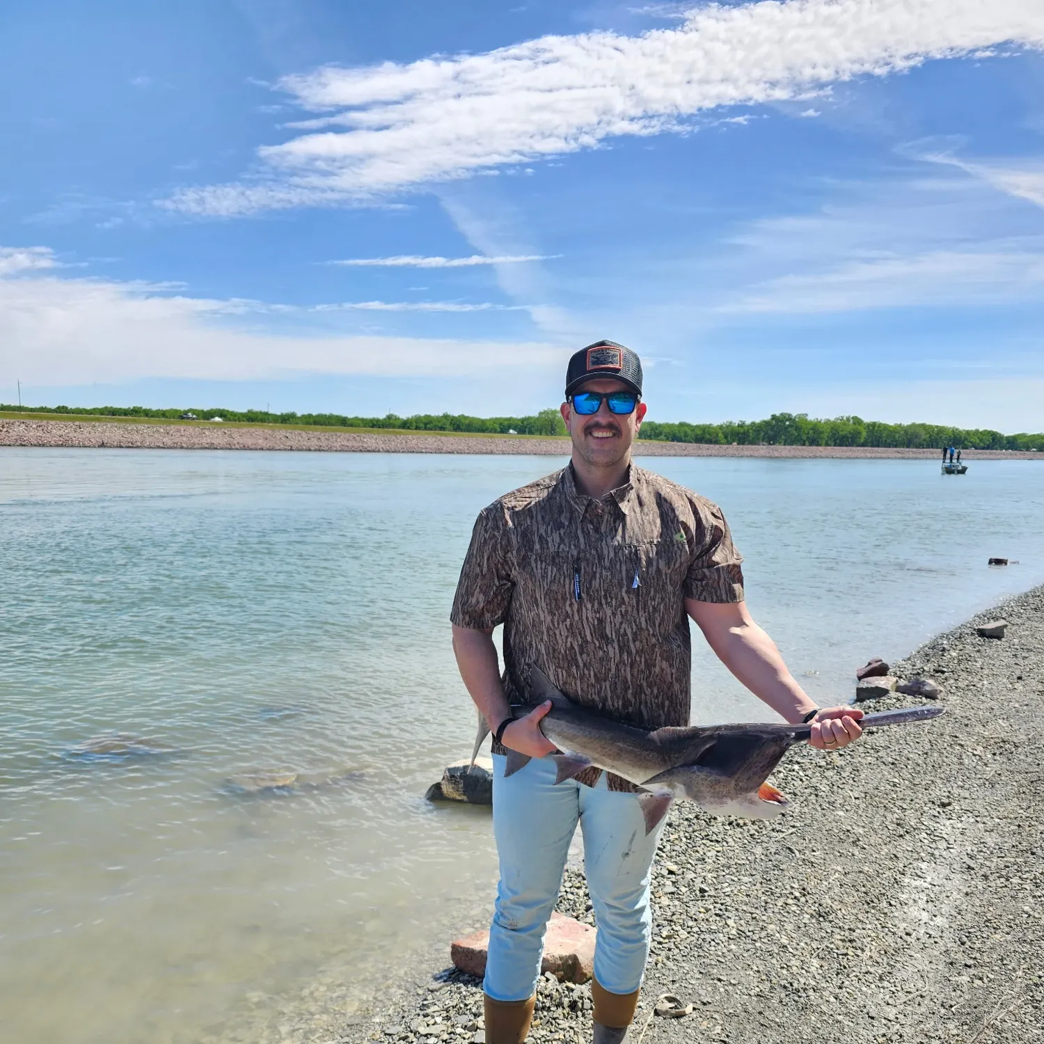 The most recent Paddlefish catches on Fishbrain