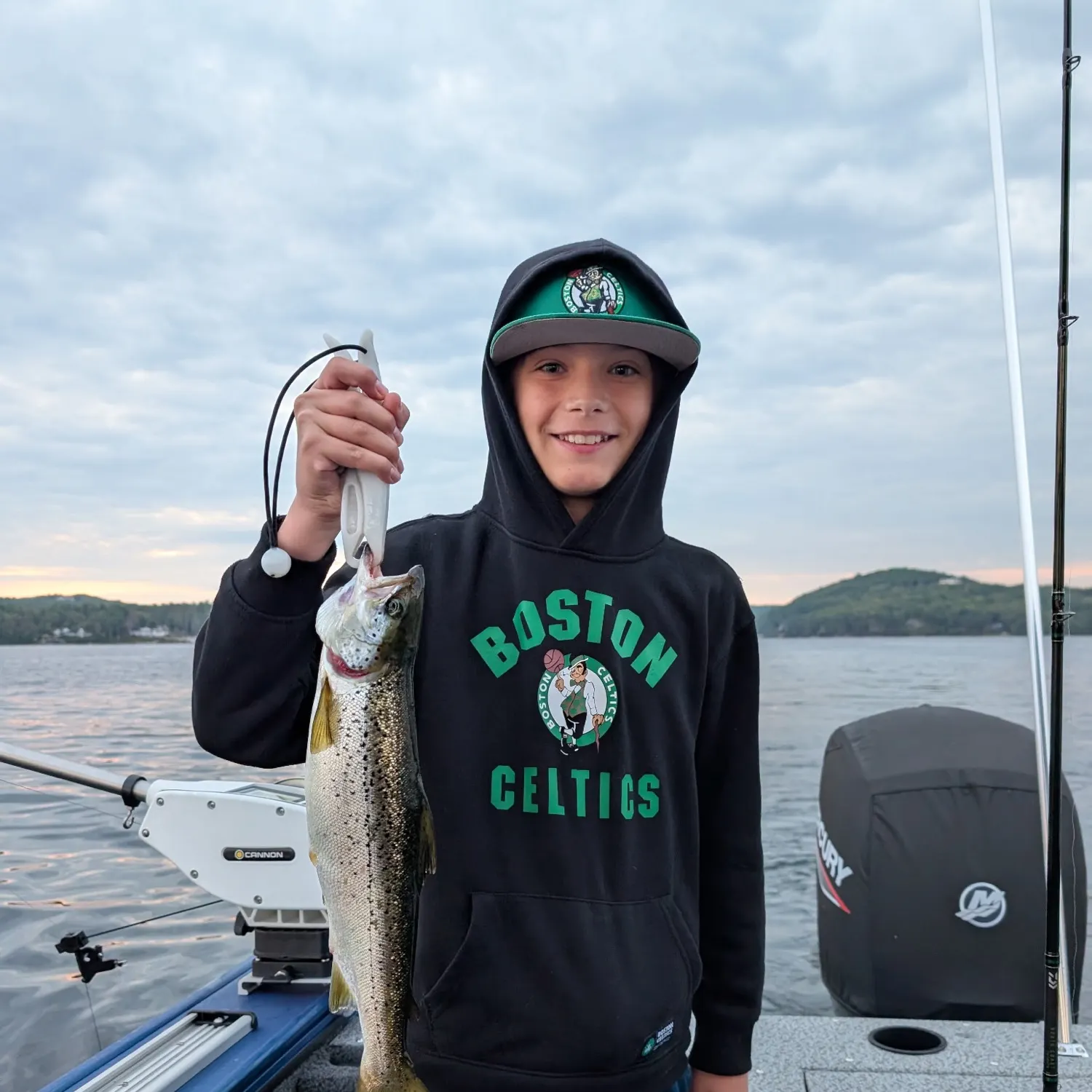 Lake Winnipesaukee Bass Fishing: Ultimate Guide for Trophy Catches