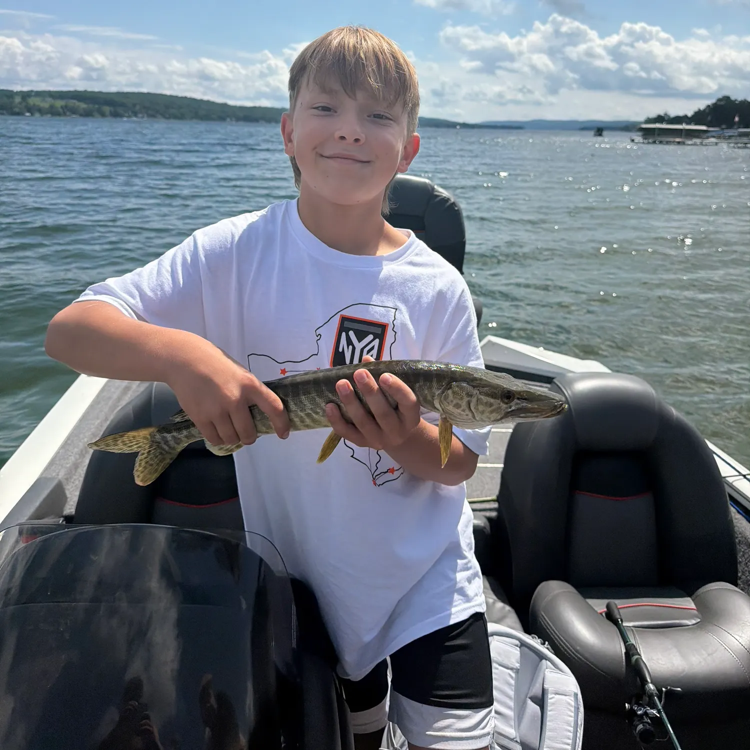 The most recent Chain pickerel catches on Fishbrain