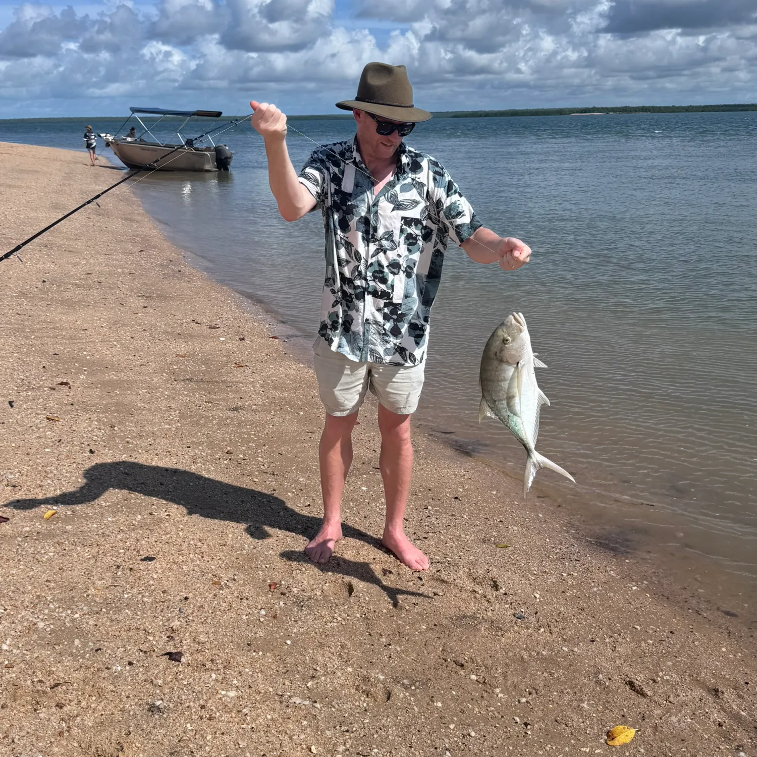 The most recent Giant trevally catches on Fishbrain