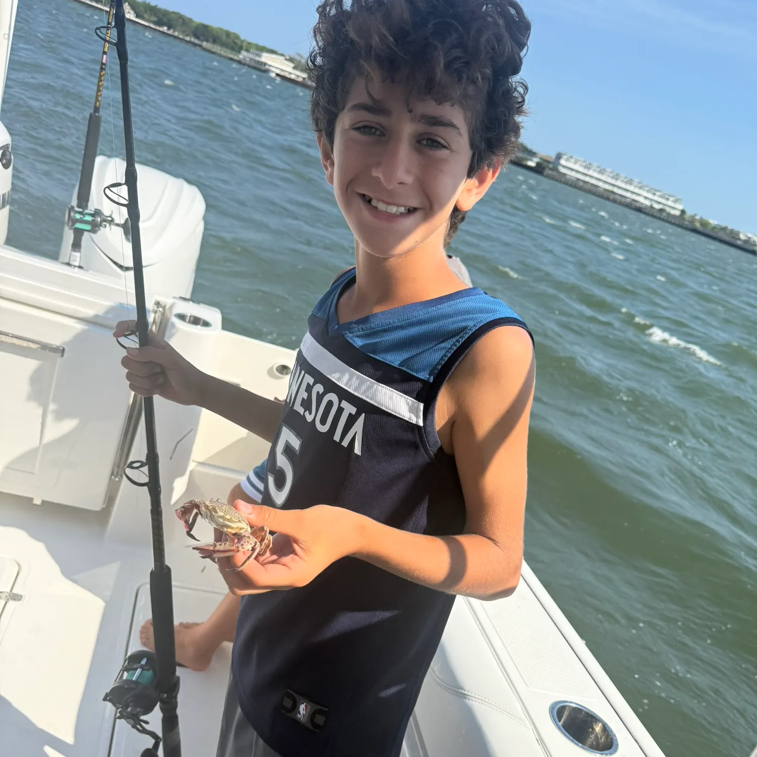 The most recent Spotted reef crab catches on Fishbrain