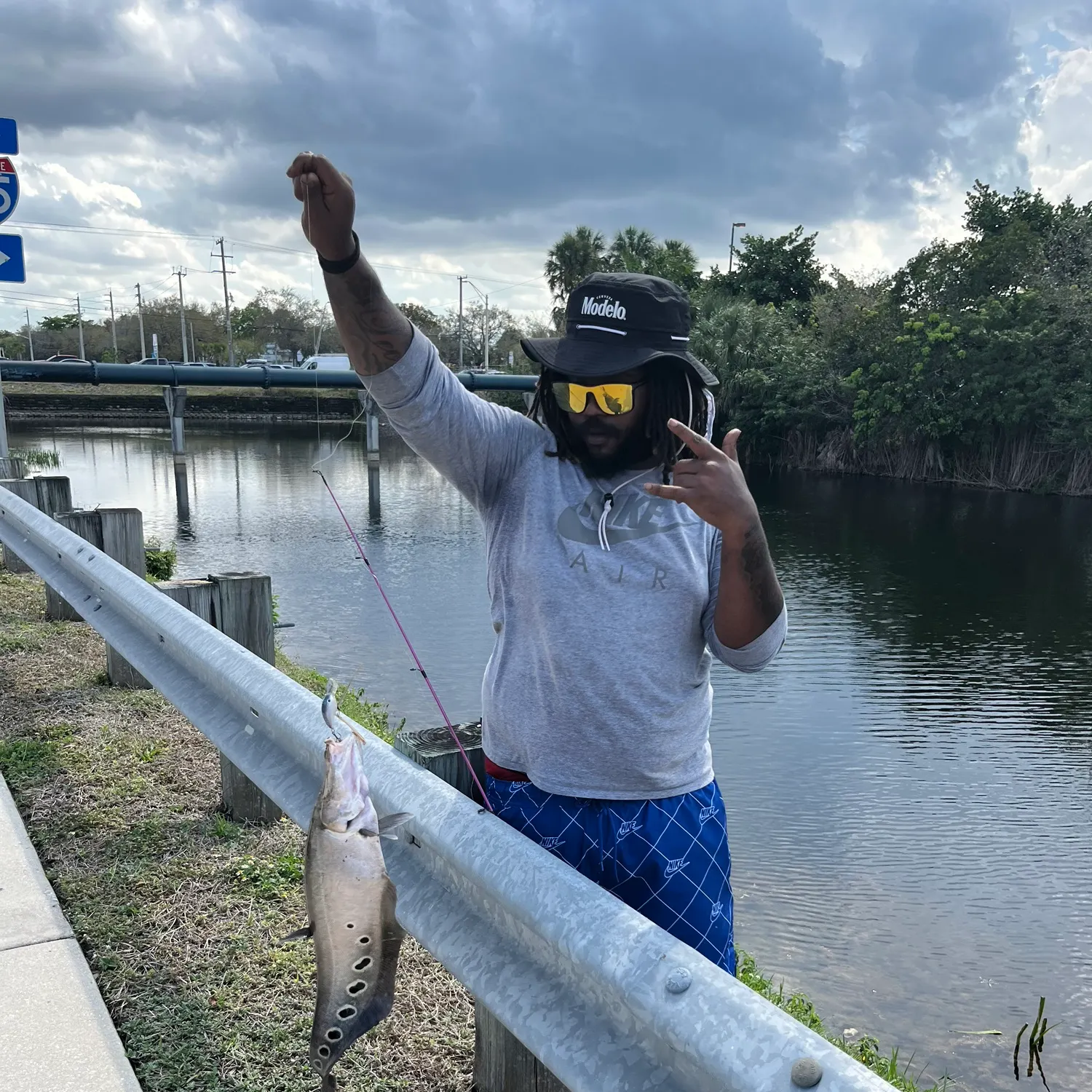 The most recent Clown knifefish catches on Fishbrain