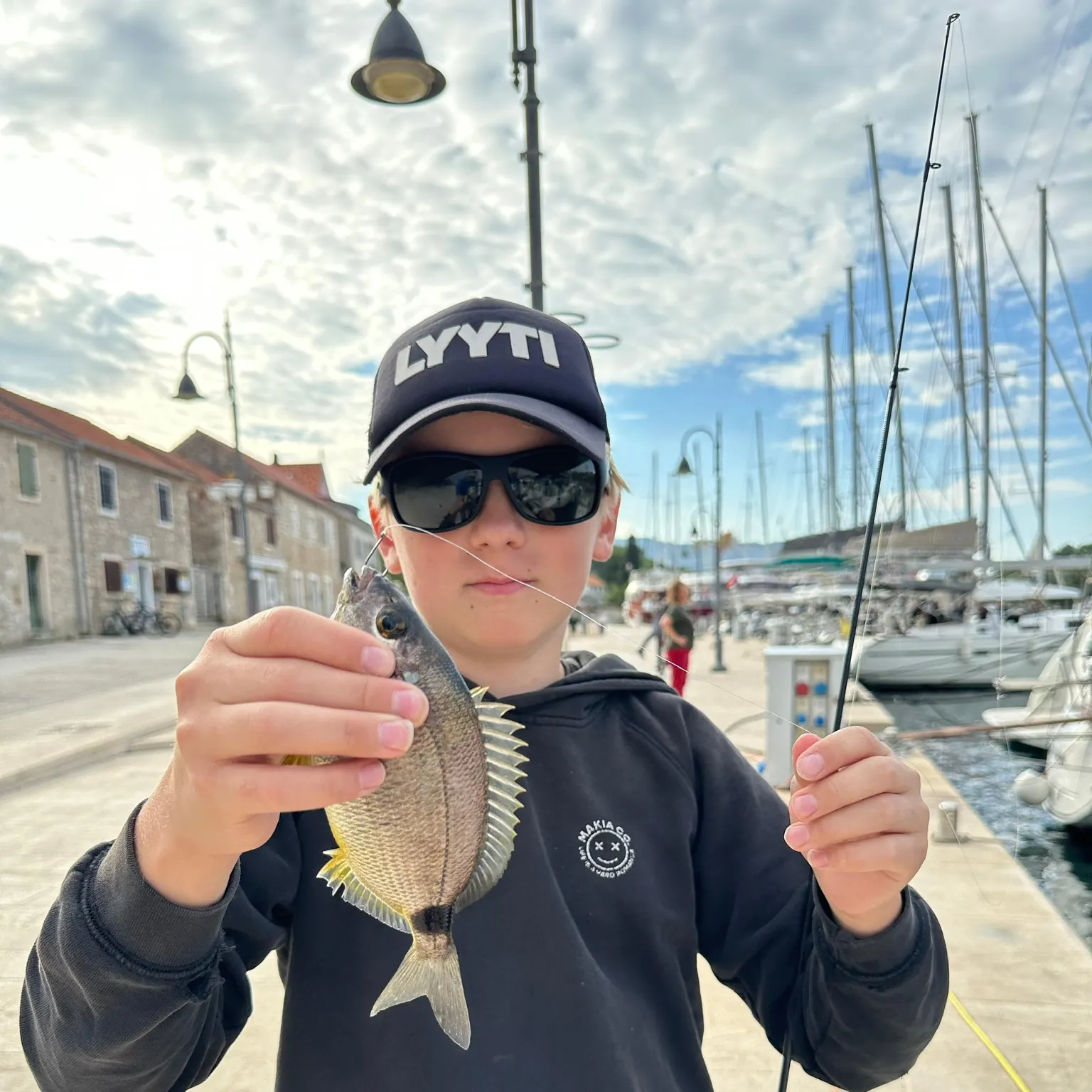 The most recent Annular seabream catches on Fishbrain