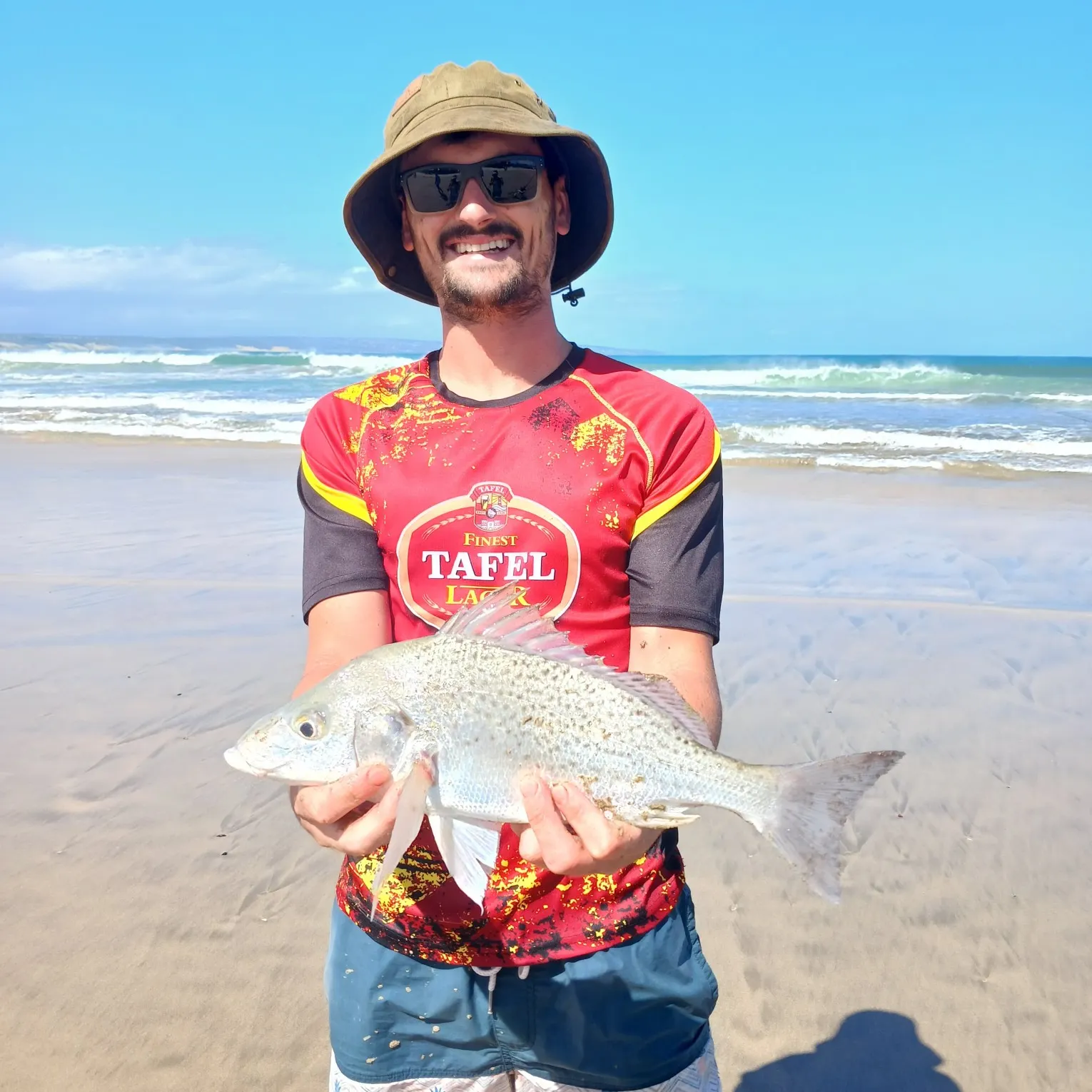 The most recent Smallspotted grunter catches on Fishbrain