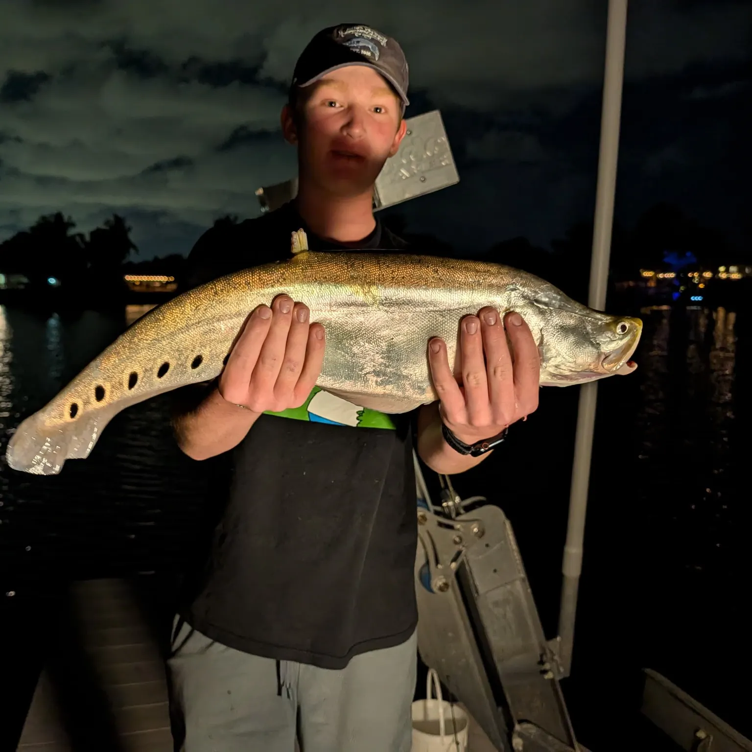 The most recent Clown knifefish catches on Fishbrain