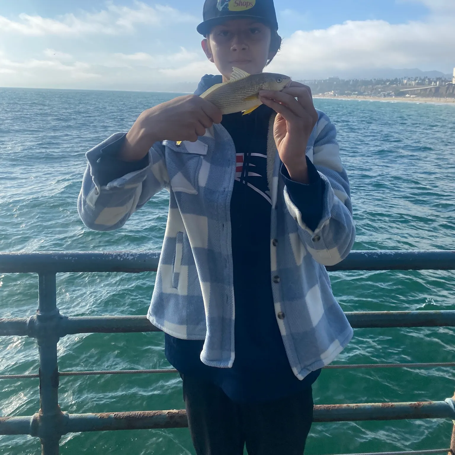 The most recent Yellowfin croaker catches on Fishbrain