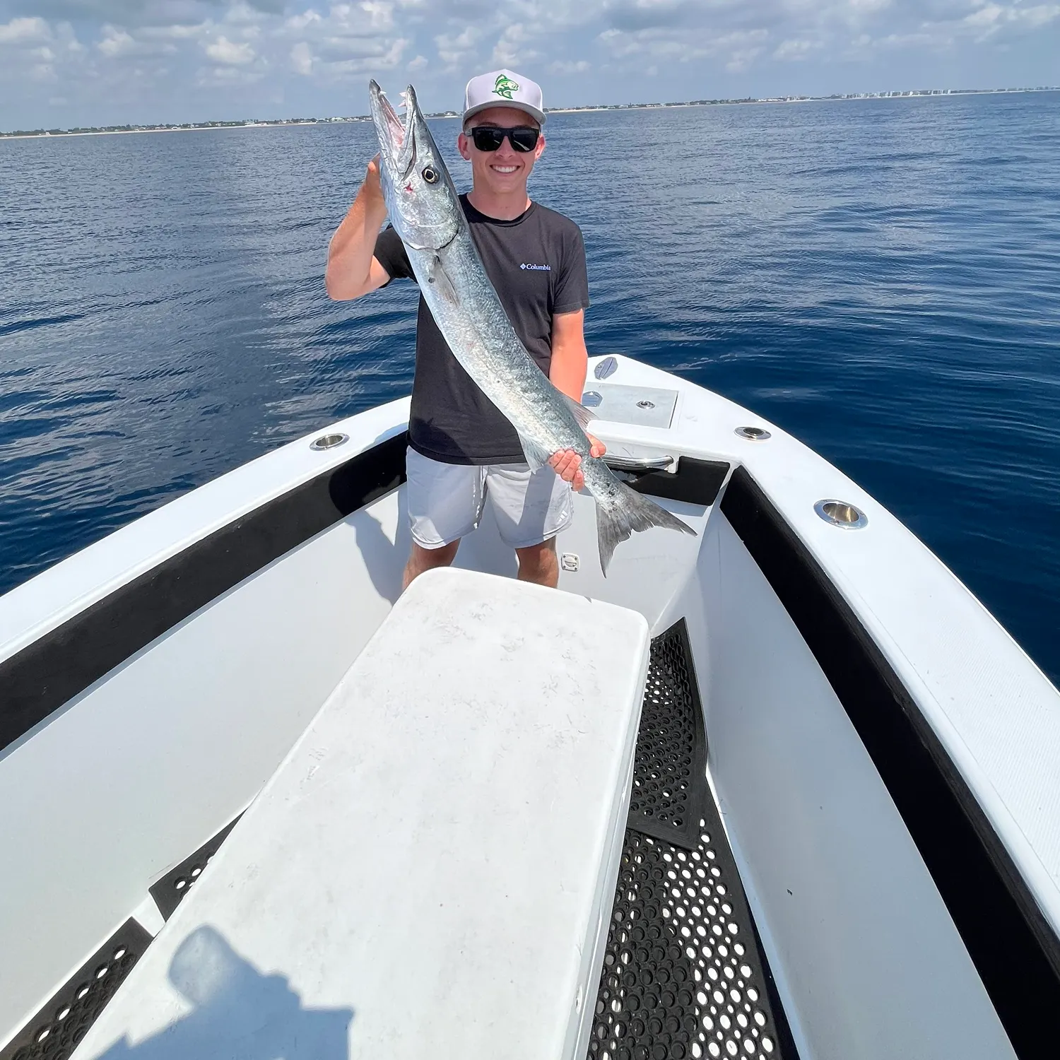 The most recent Great barracuda catches on Fishbrain