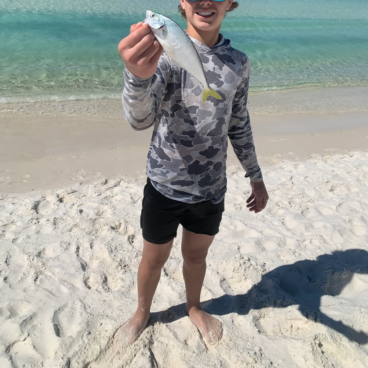 The most recent Leatherjack catches on Fishbrain