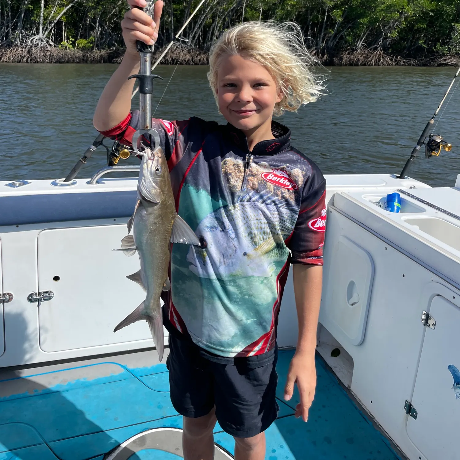 The most recent Giant sea catfish catches on Fishbrain