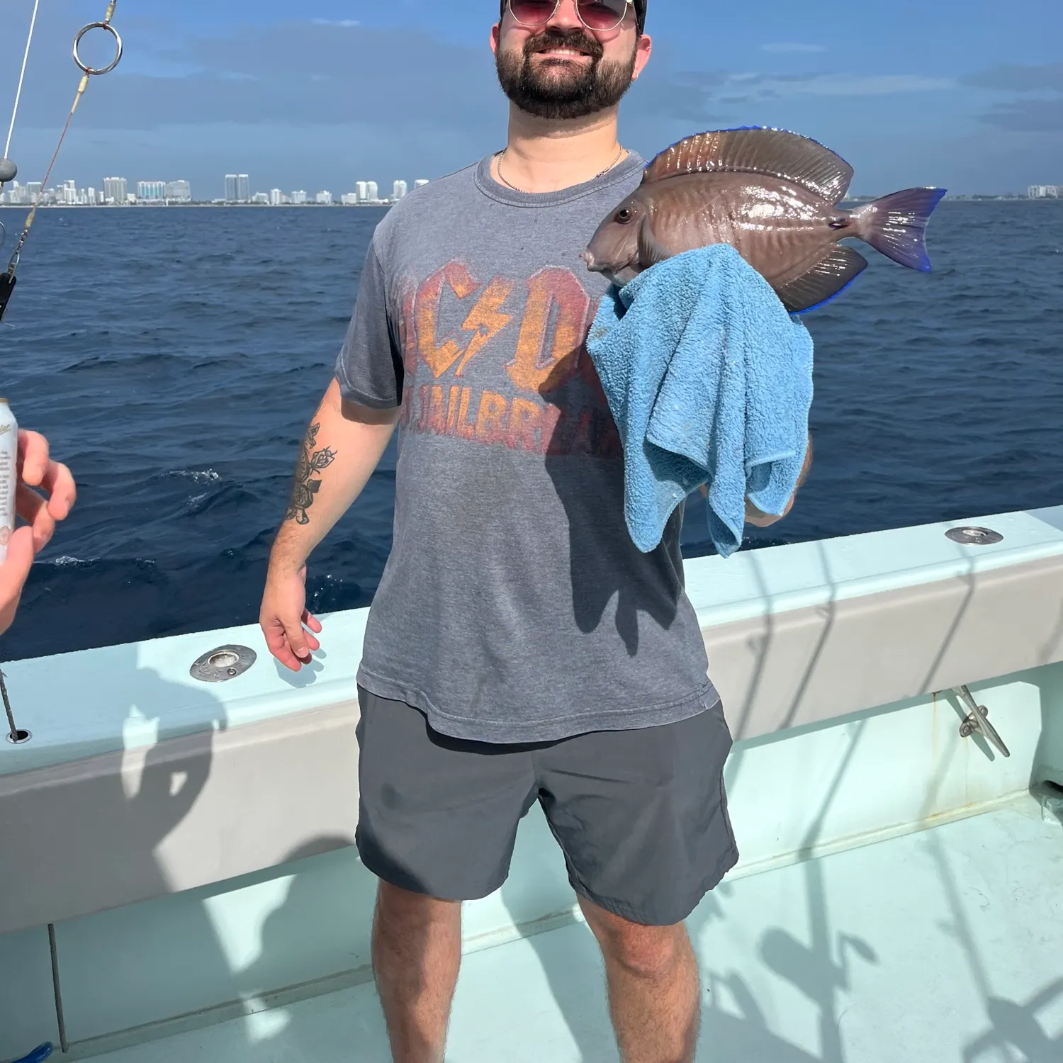 The most recent Blue tang surgeonfish catches on Fishbrain