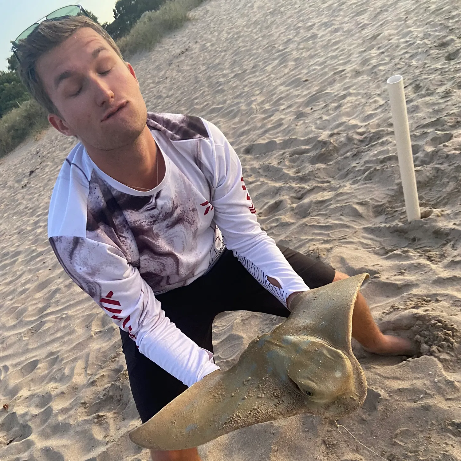 The most recent Common eagle ray catches on Fishbrain