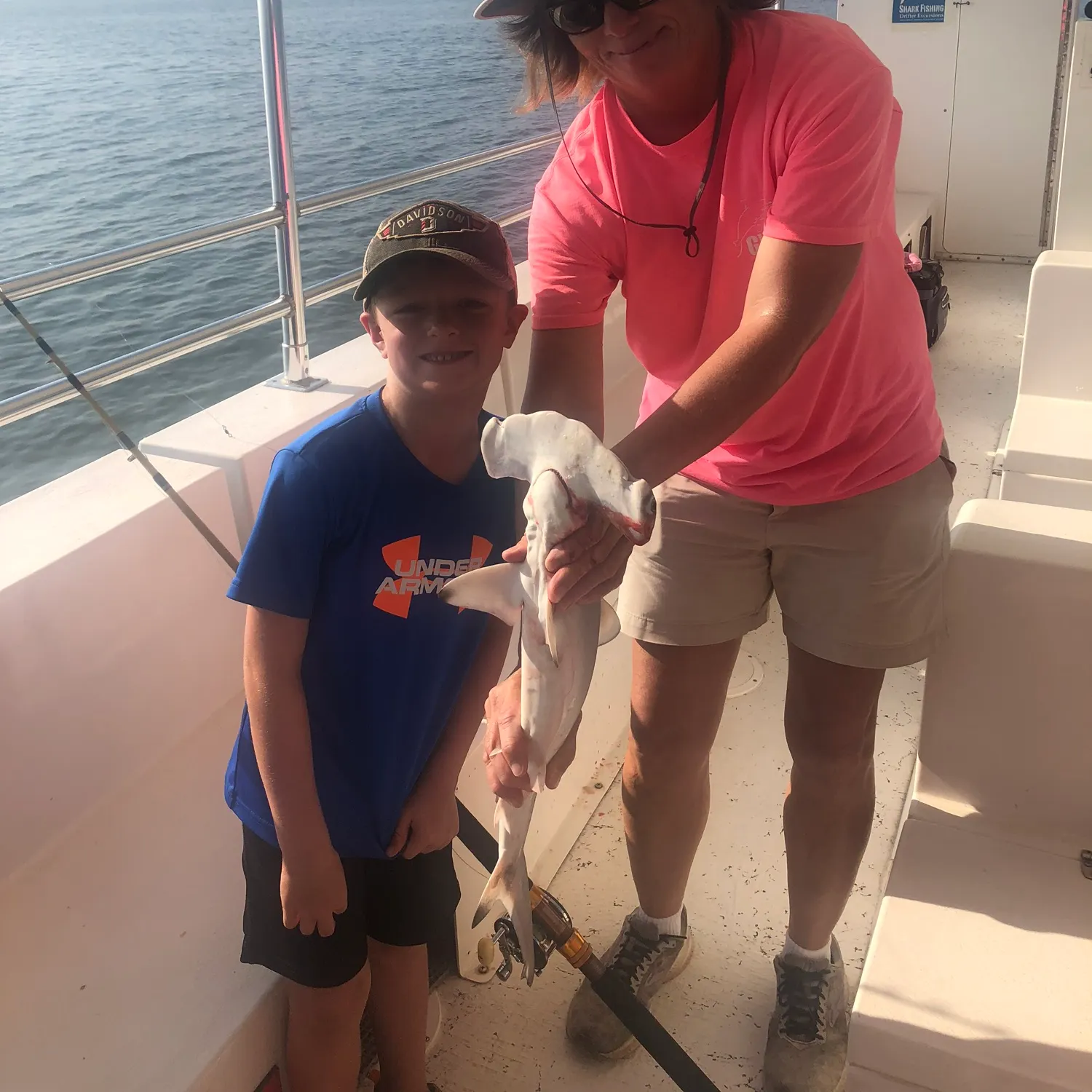 The most recent Great hammerhead shark catches on Fishbrain